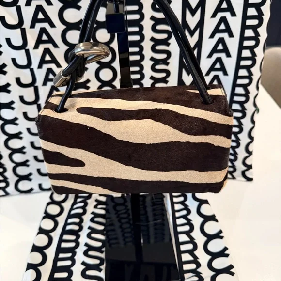 Zebra Mini Dual (RARE) - Picture 2 of 3